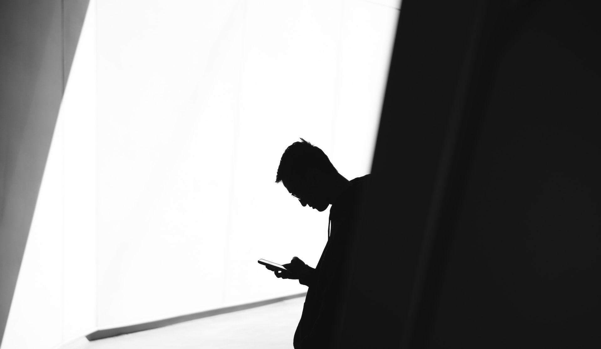 Impact of Technology and Screen Time on Men’s Sexual Health